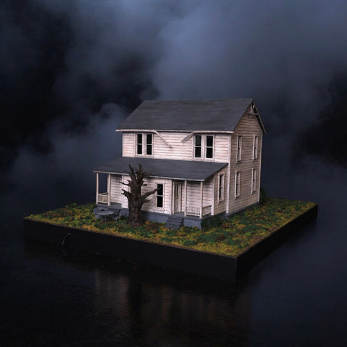 Michael Myers House Diorama Inspired by Halloween Movie