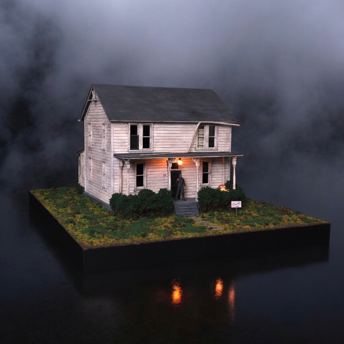 Michael Myers House Diorama Inspired by Halloween Movie