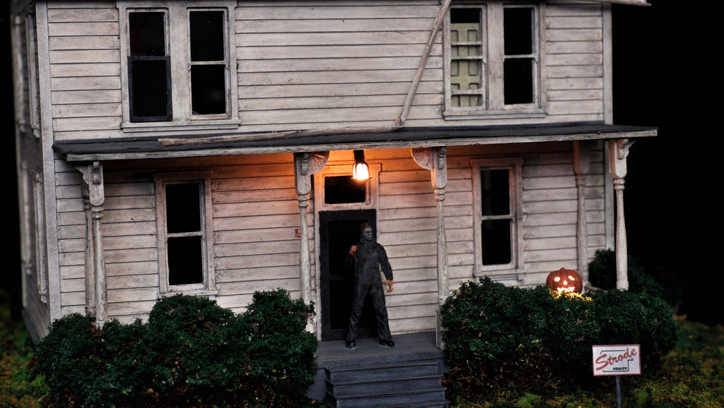 Michael Myers House Diorama Inspired by Halloween Movie